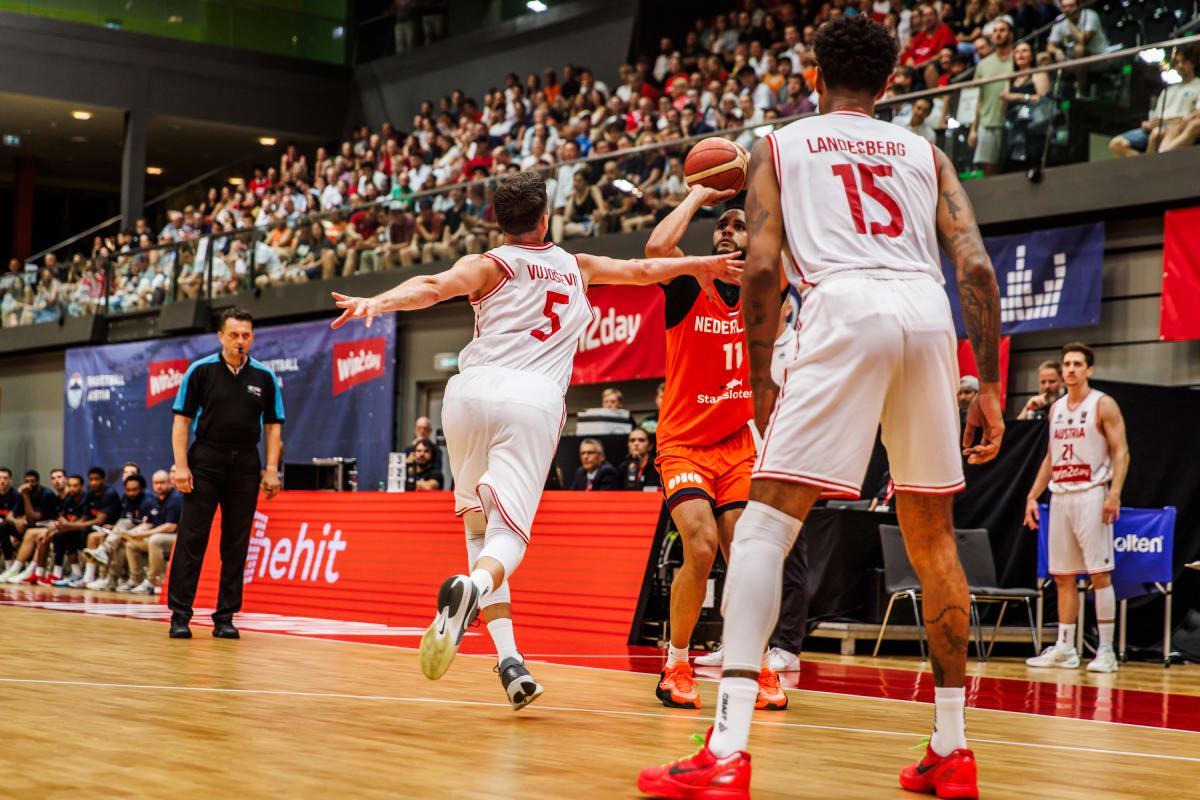 差点意思！前森林狼内线新星在欧洲赛场的表现有些挣扎？