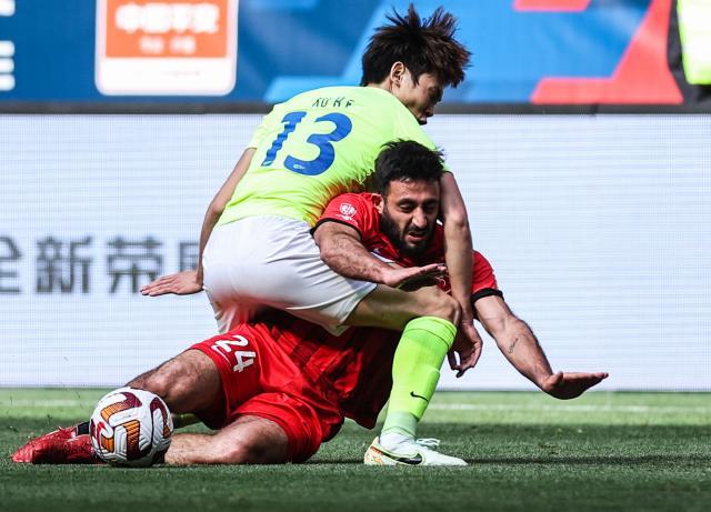 英超买球平台-巴尔加斯萌生去意：我想回阿根廷踢球但不取决于我